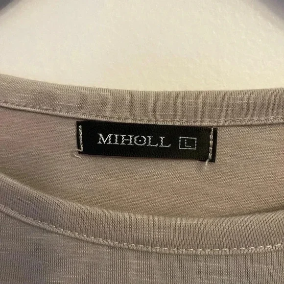 Grey ruffle top L - Picture 2 of 3